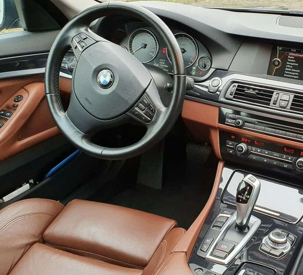 BMW 525 525d Touring Aut. allrad