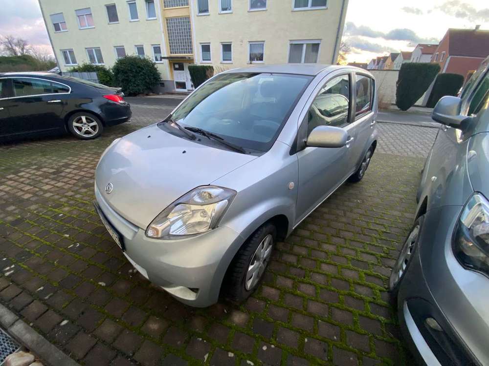 Daihatsu Sirion Sirion 1.0