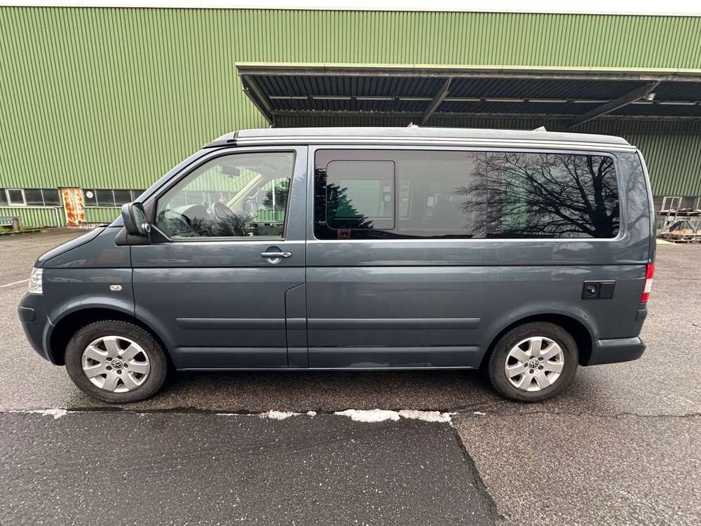 Volkswagen T5 California