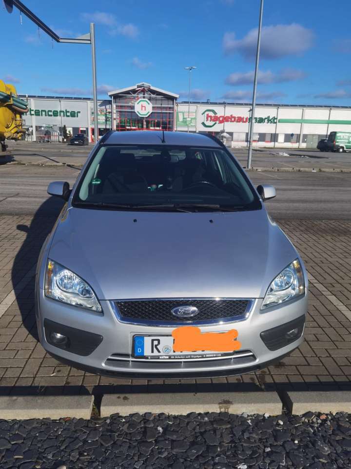 Ford Focus Turnier 1.6 Ti-VCT Ghia