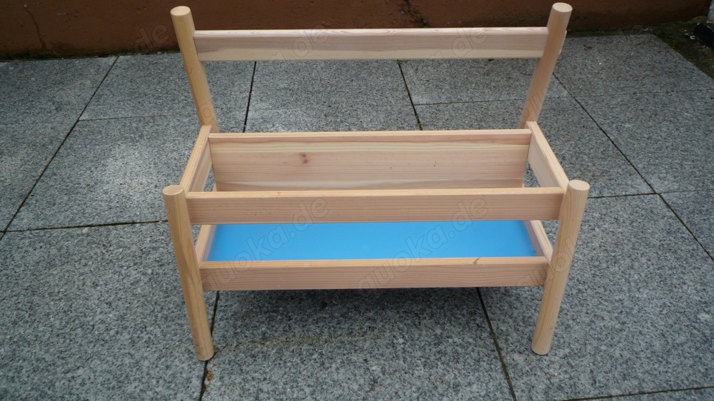 Bank für Kuscheltiere zu verkaufen.