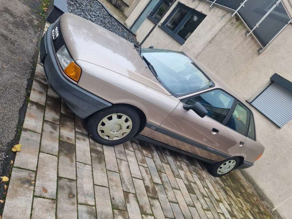 Audi 80 Limousine