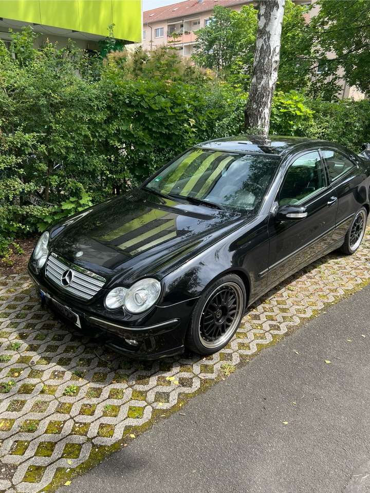 Mercedes-Benz C 230 Sportcoupe 7-G-TRONIC Sport Edition +