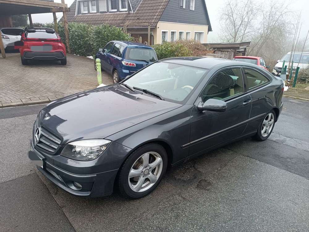 Mercedes-Benz CLC AUTOMATIK, LEDER, SCHECKHEFT GEPFLEGT