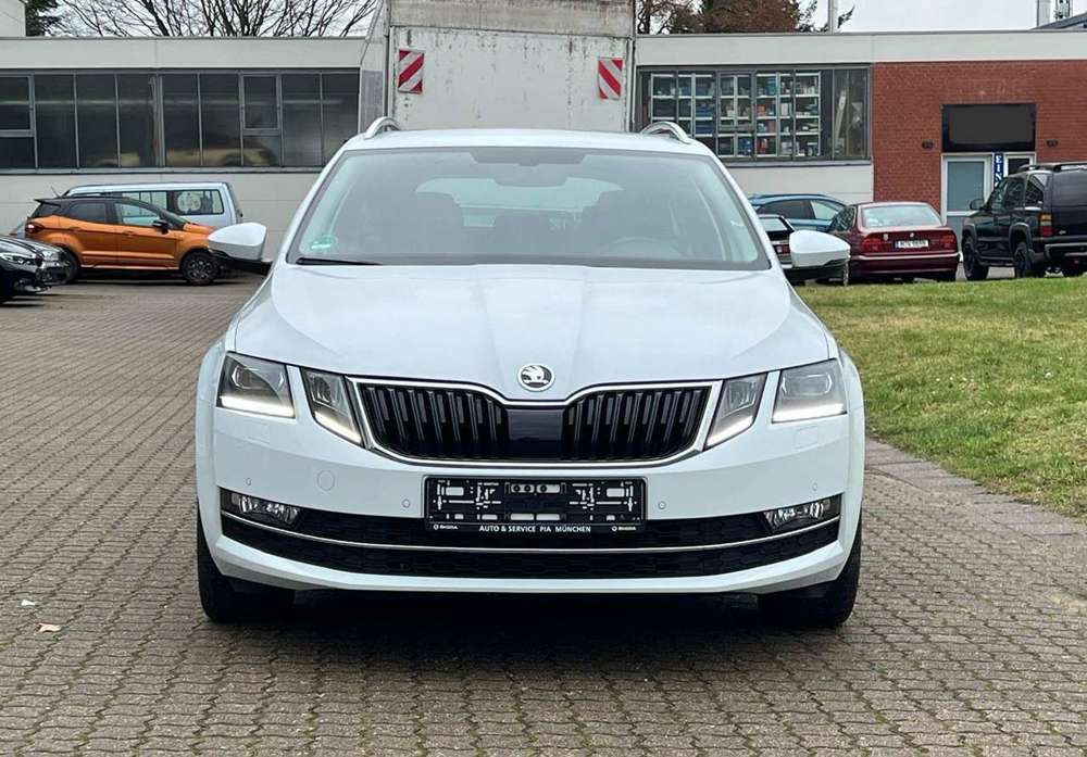 Skoda Octavia Octavia Combi 2.0 TDI DSG Leder TÜV NEU!!!