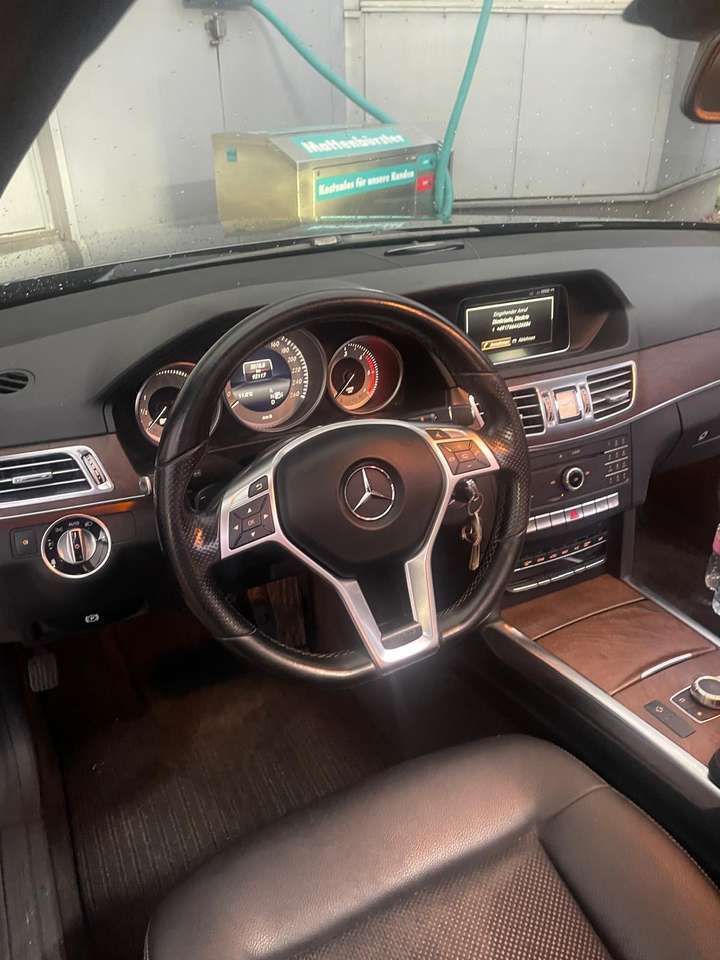Mercedes-Benz E 220 E 220 BlueTEC 4Matic 7G-TRONIC Edition E  3 tage