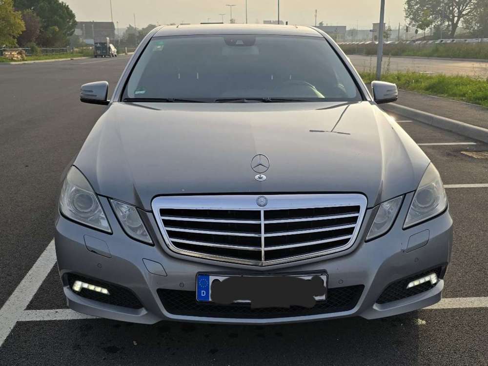 Mercedes-Benz E 220 T CDI Automatik Avantgarde DPF