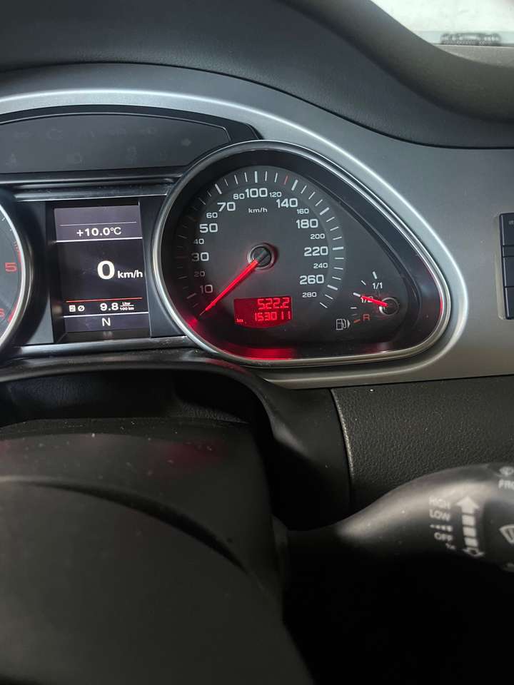 Audi Q7 Q7 3.0 TDI DPF clean diesel quattro tiptronic
