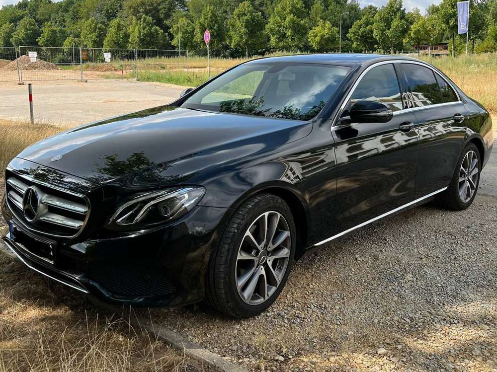 Mercedes-Benz E 200 E 200 d 9G-TRONICAvantgarde
