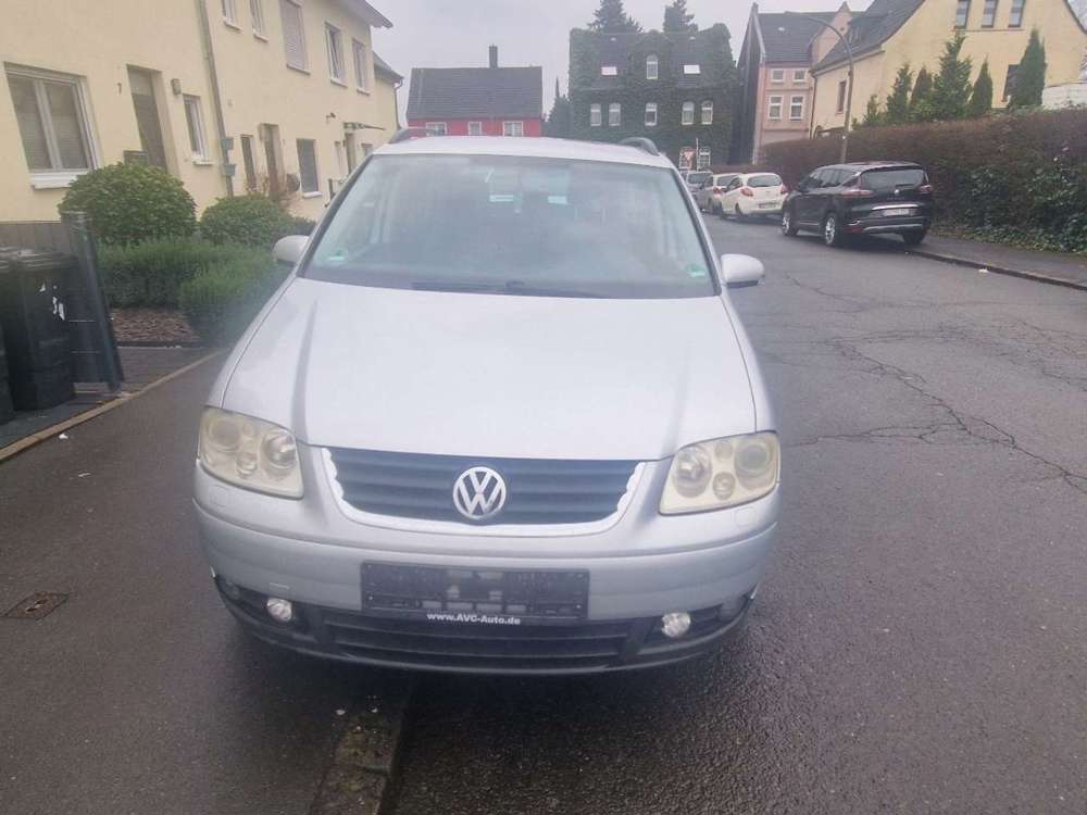 Volkswagen Touran 2.0 TDI DSG Highline
