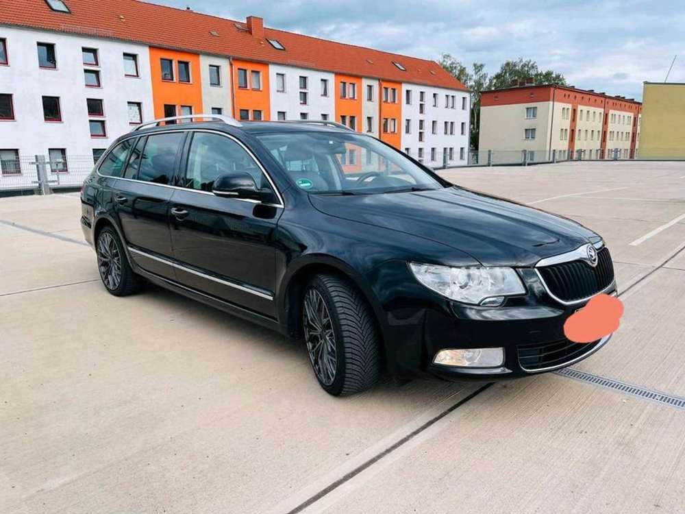 Skoda Superb Superb Combi 2.0 TDI DSG Active