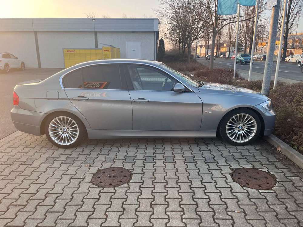 BMW 325 325i - ST Sportfahrwerk, AHK, Sportsitze