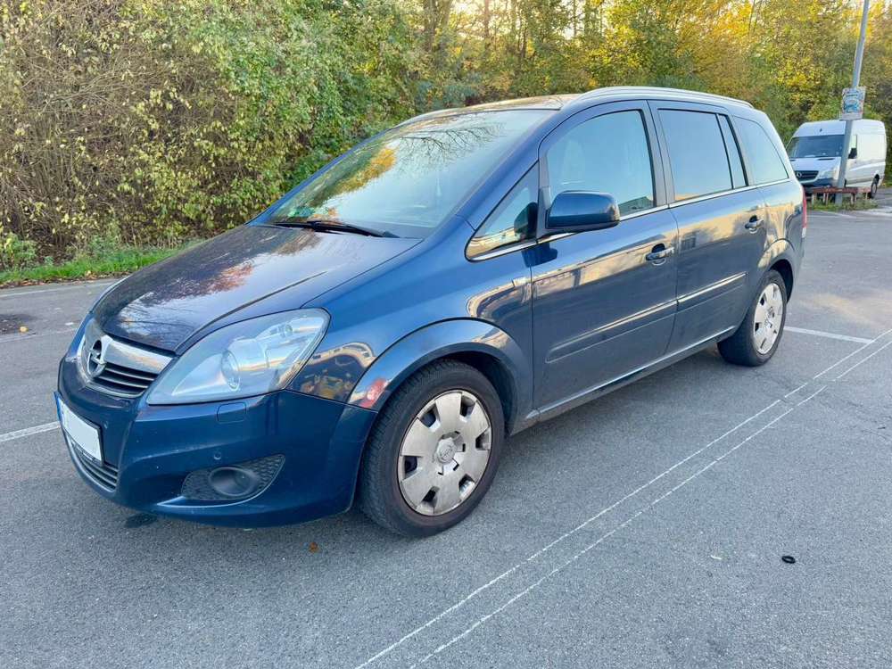Opel Zafira B. Family Plus
