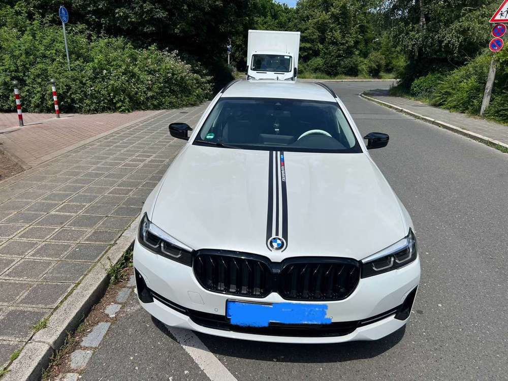 BMW 520 520dTouringAutVolllederNappaVollDigitalMildHybrid