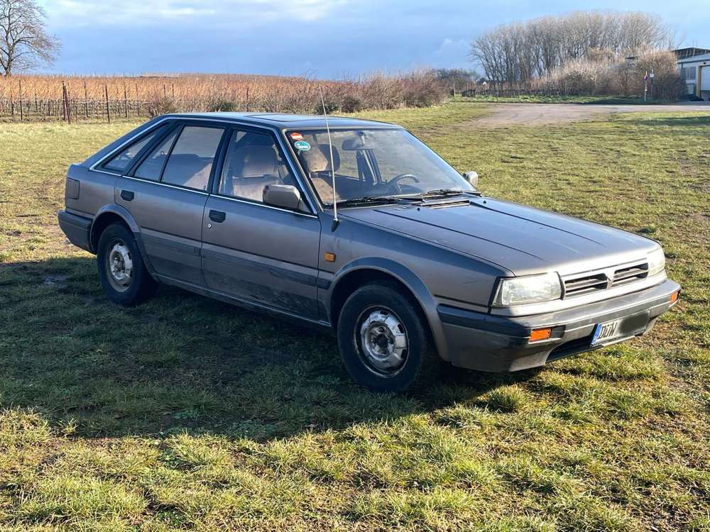 Nissan Bluebird Bluebird SLX