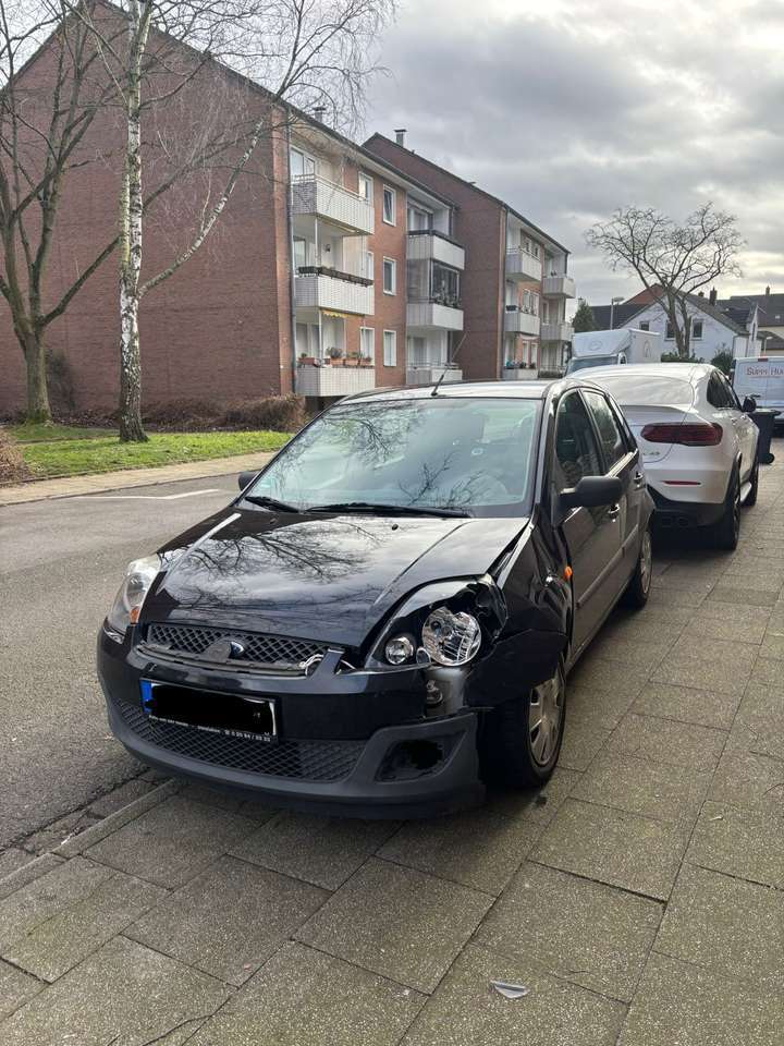 Ford Fiesta Verkaufe mein Ford Fiesta 1.3 Benziner