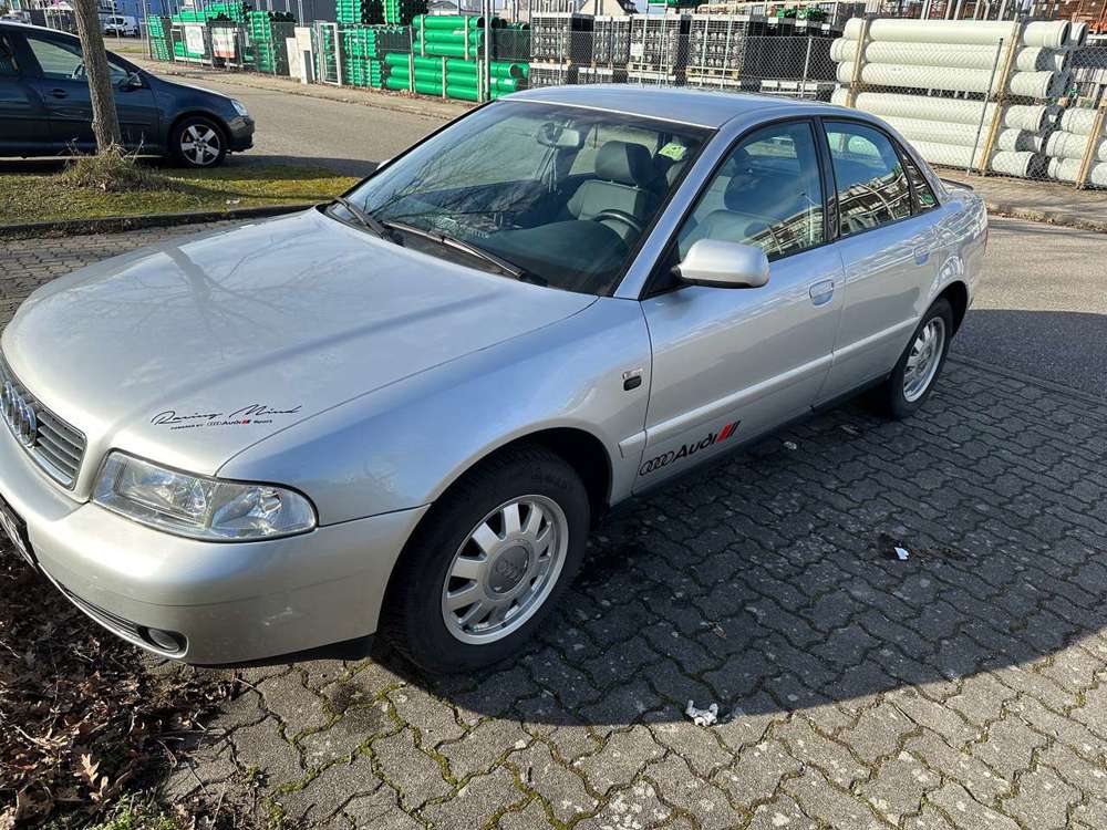 Audi A4 1.6