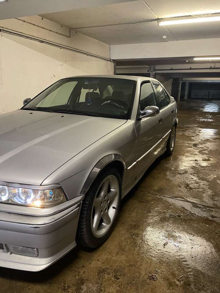 BMW 320 320i Limousine M Optik