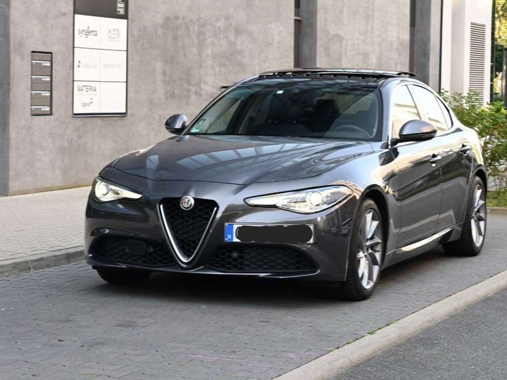 Alfa Romeo Giulia 2.2 Diesel AT8 Business