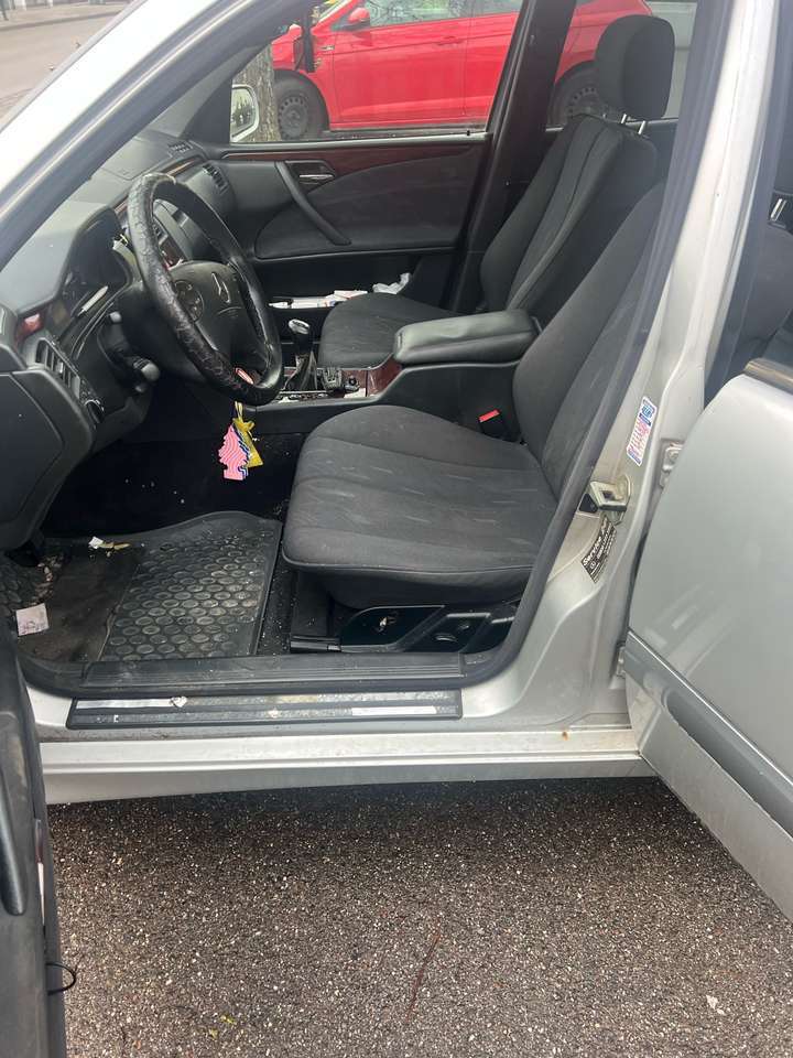 Mercedes-Benz E 270 CDI Classic