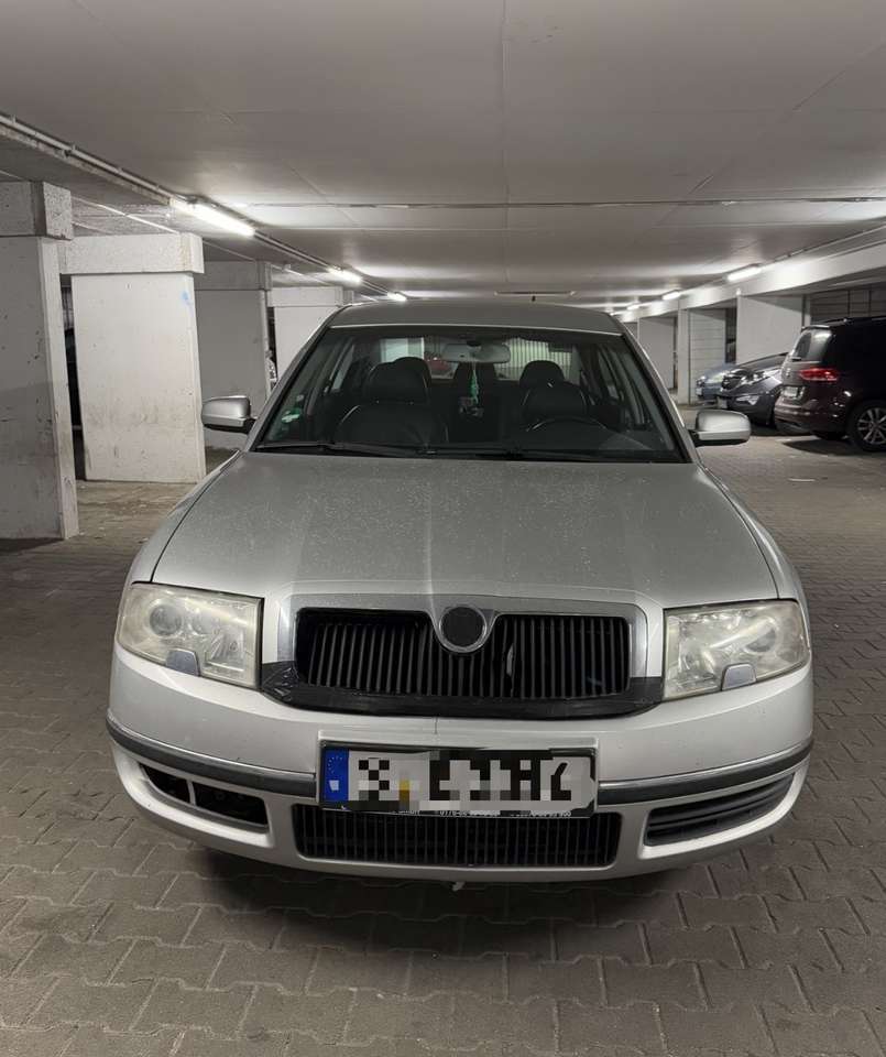 Skoda Superb V6 Vollaustattung Gepflegt