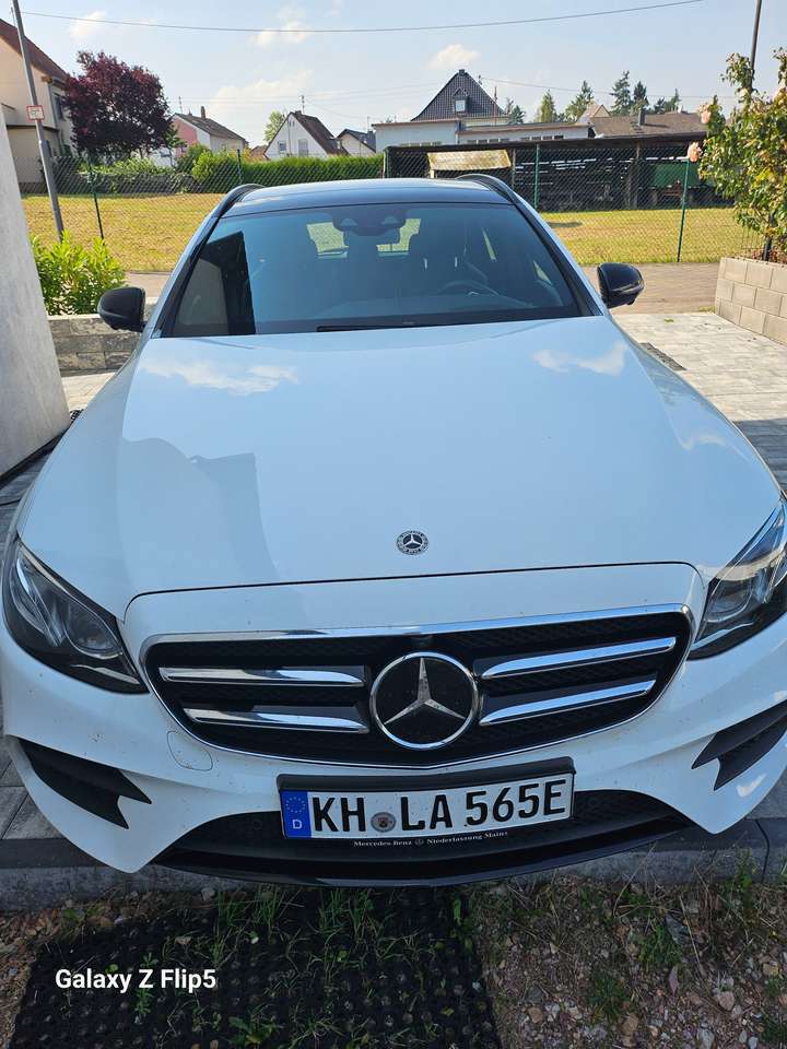 Mercedes-Benz E 300 E+300+T+BlueTEC+HYBRID+7G-TRONIC+Edition+E