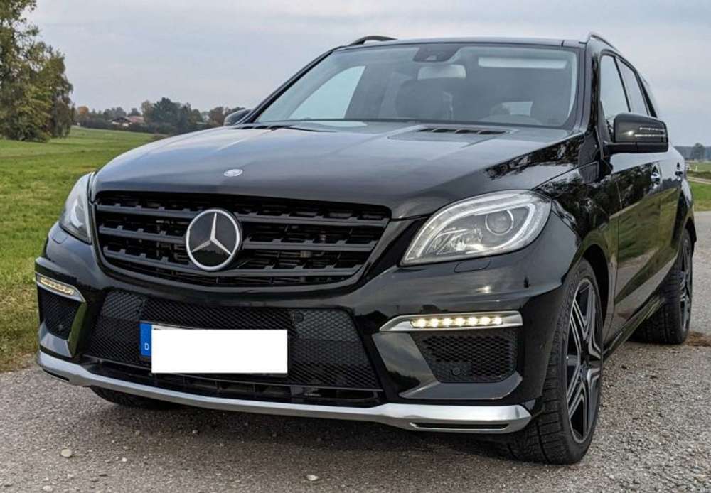 Mercedes-Benz ML 63 AMG ML 63 AMG 4Matic AMG SPEEDSHIFT 7G-TRONIC