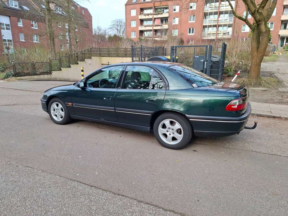 Opel Omega Omega B 100 Jahr Modell    mobil: 01726716379