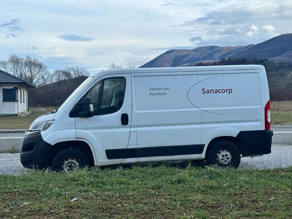Citroen Jumper Jumper BlueHDi L1H1 Medikamenten Transporter