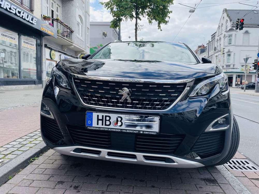 Peugeot 3008 2.0L BlueHDi 180 EAT8 , AHK, NAVI, KeylessGo,Leder