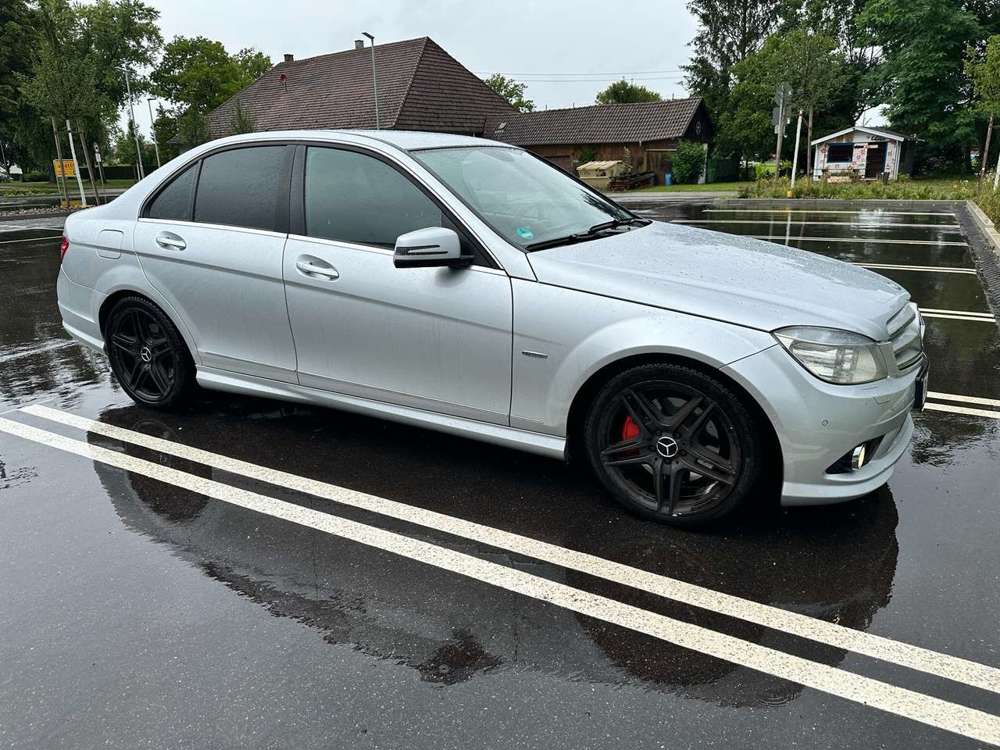 Mercedes-Benz C 350 AMG-Paket / TÜV neu / Harman Kardon / Carplay