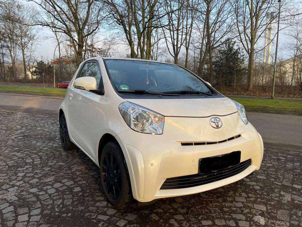 Toyota iQ 1.0 Multidrive