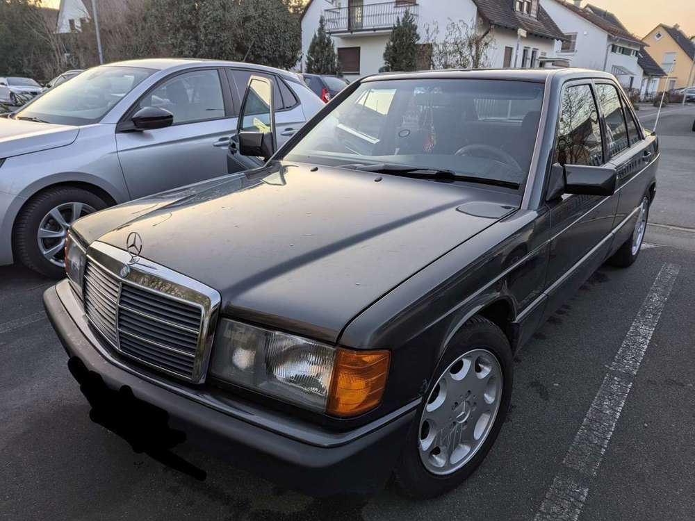 Mercedes-Benz 190 E 2.6 / Oldtimer/ TÜV neu/ 6 Zylinder