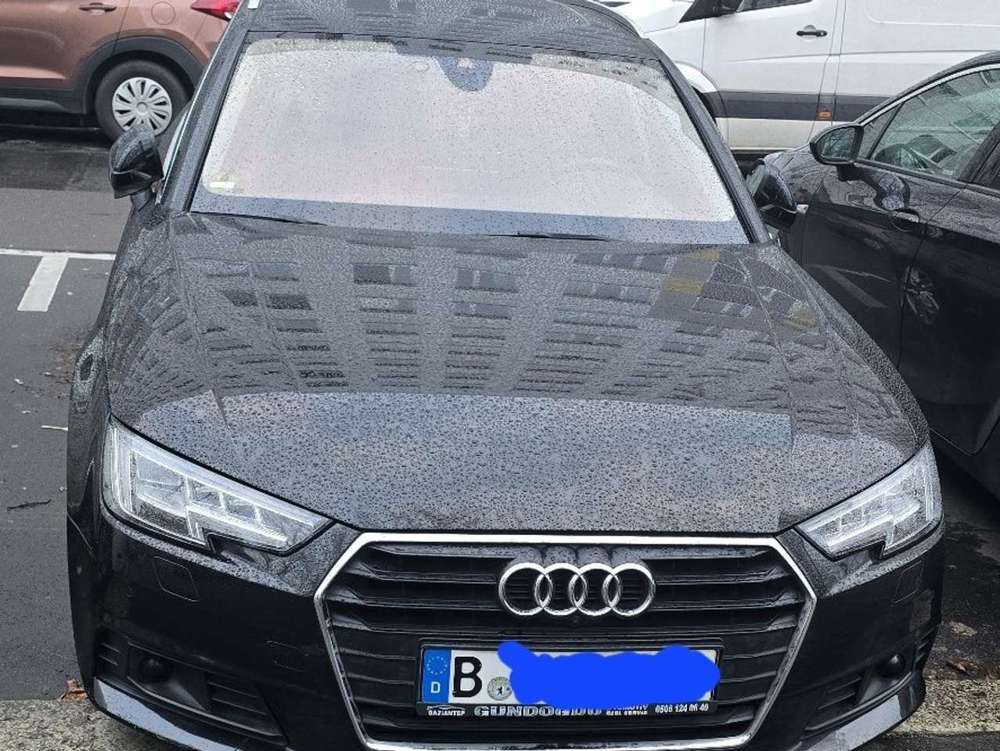 Audi A4 Avant 2.0 TFSI Matrix-LED NAVI PANO