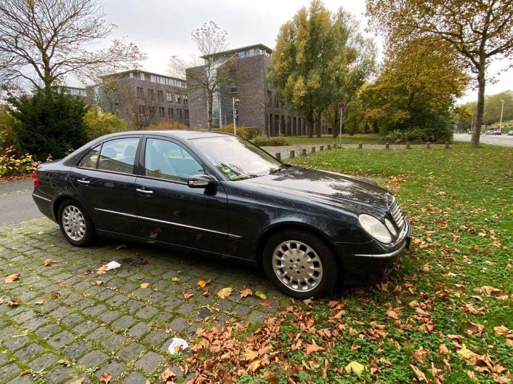 Mercedes-Benz E 200 Kompressor Elegance