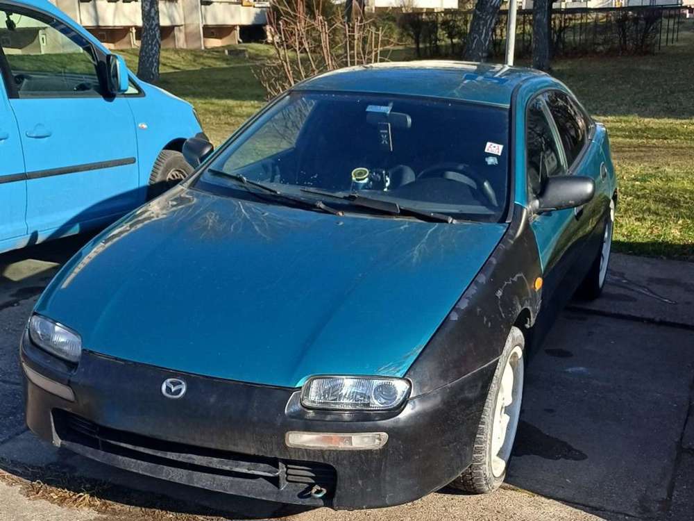 Mazda 323 F