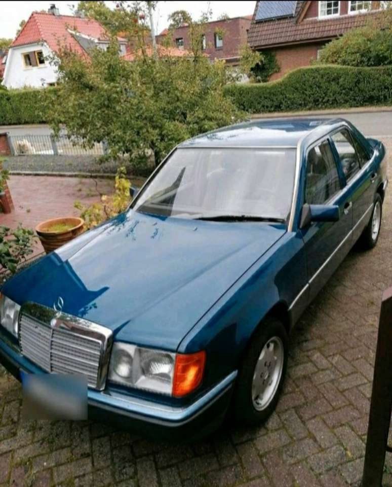 Mercedes-Benz E 200