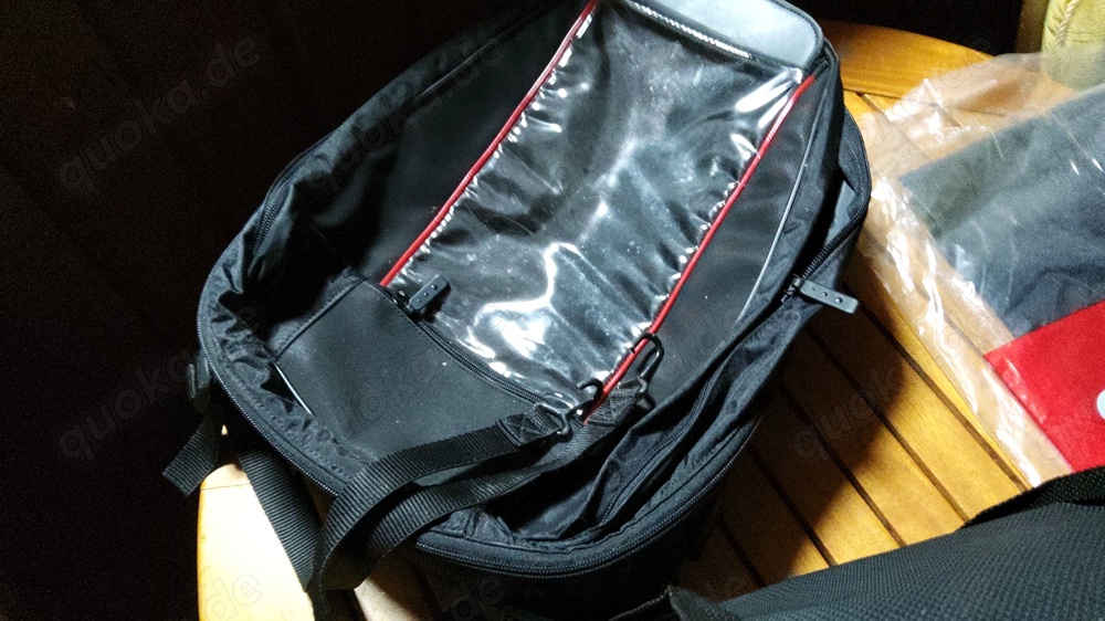 Motorrad Komplett. Kofferset, Rolle, Seitentaschen, Tankrucksack usw..Habe es für Apriilia gekauft? Motorrad Komplett. Kofferset, Rolle, Seitentaschen, Tankrucksack usw..Habe es für Apriilia gekauft?