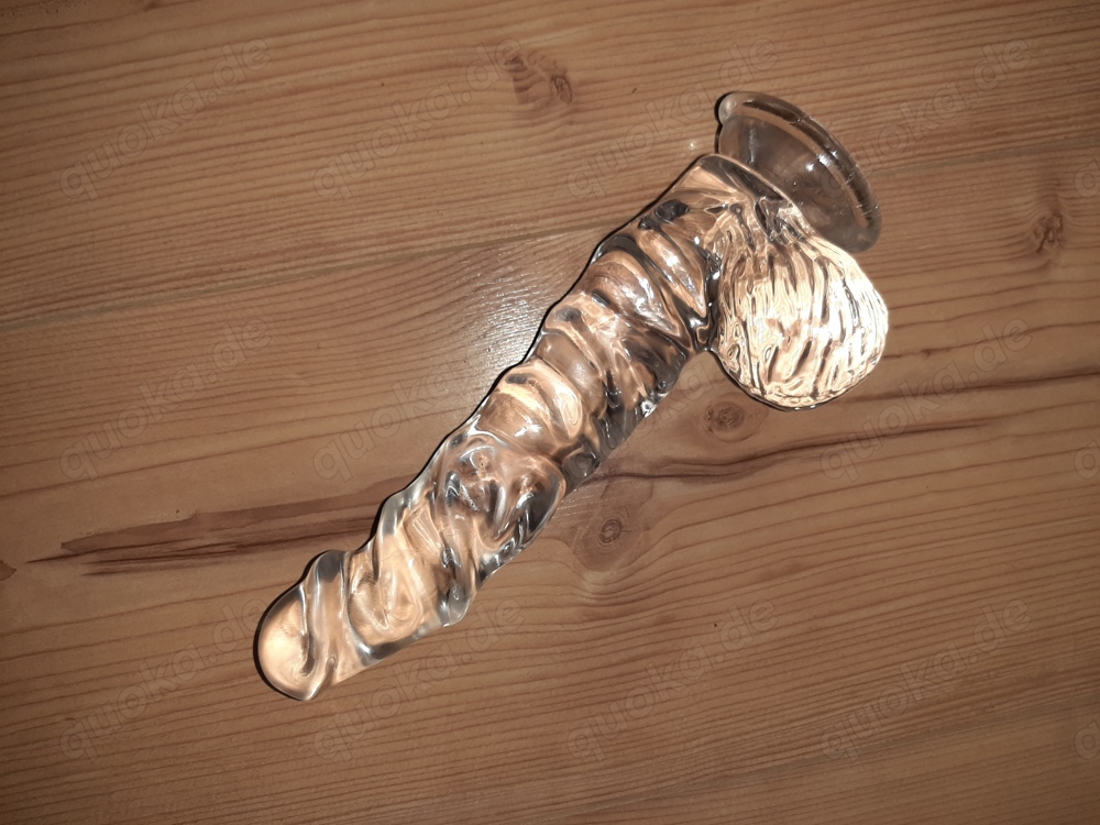 Schöner transparenter Dildo 21 x 4,5 mit Struktur