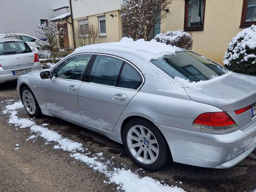 BMW 745 745i