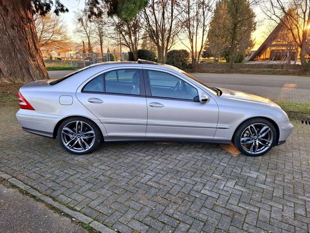 Mercedes-Benz C 320 Avantgarde