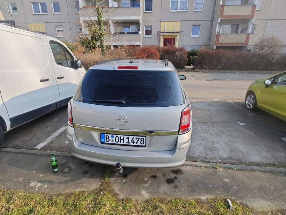 Opel Astra caravan 1.6 benzin