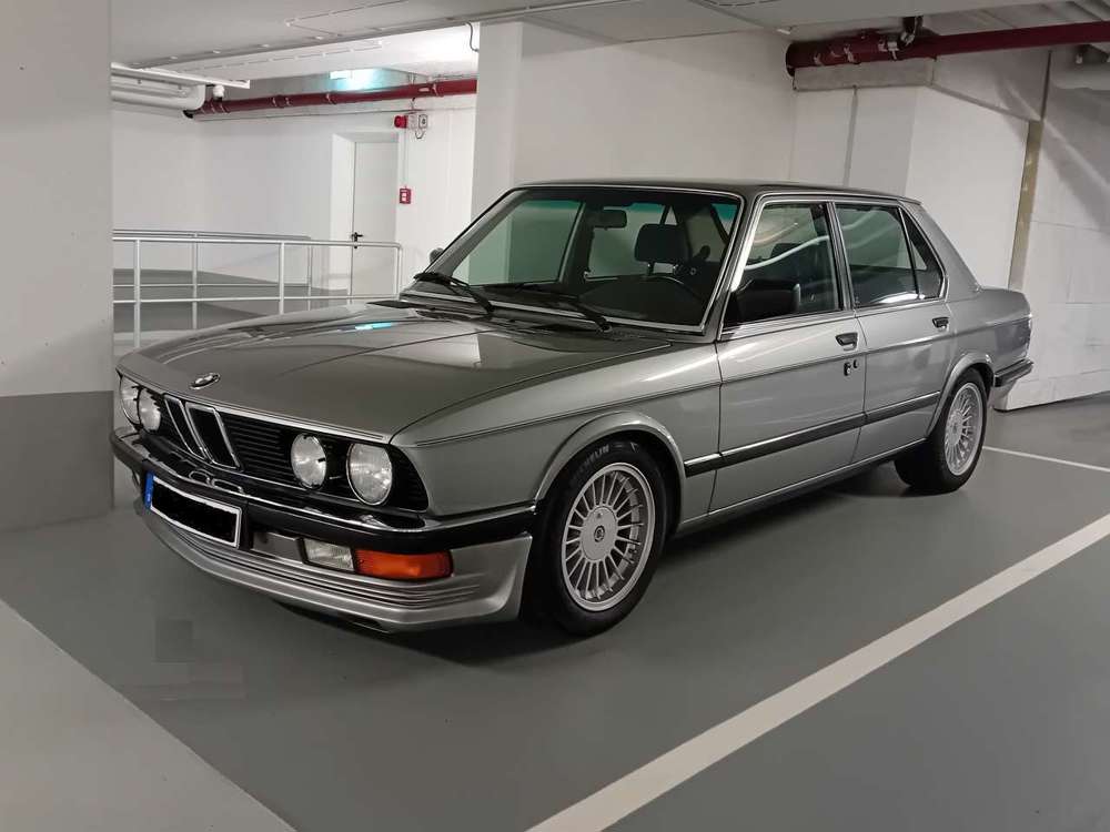 BMW 535 E28 Unfallfrei, Rostfrei, erster Lack