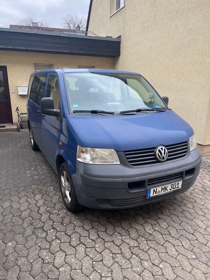 Volkswagen T5 Caravelle Kurz (7.Si.)
