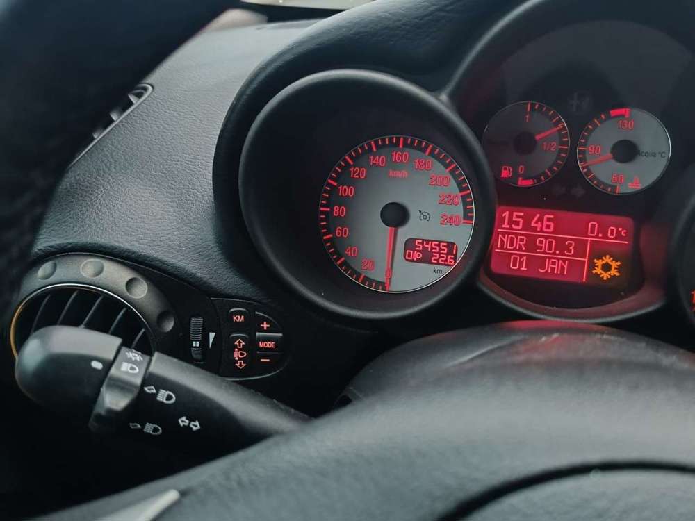 Alfa Romeo GT 2.0 JTS Distinctive