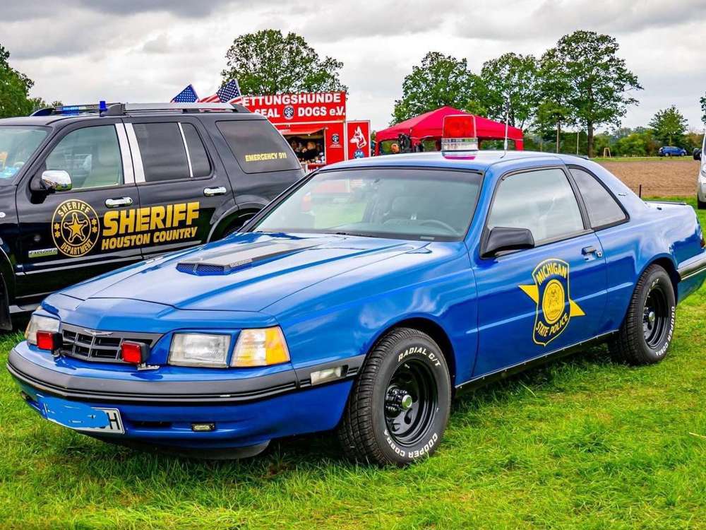 Ford Thunderbird Police Intercepter (Replica)