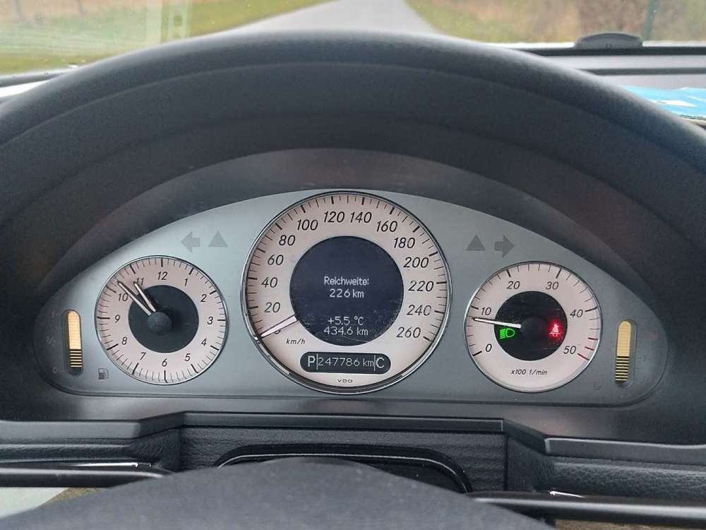 Mercedes-Benz E 320 T CDI 7G-TRONIC Avantgarde
