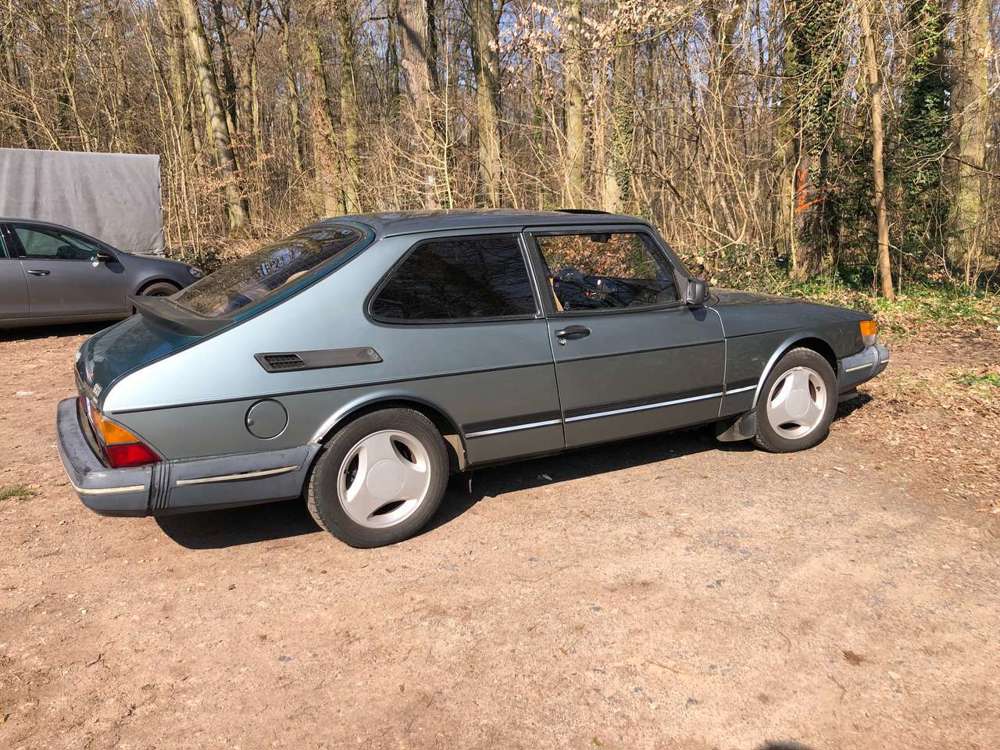 Saab 900 900 i