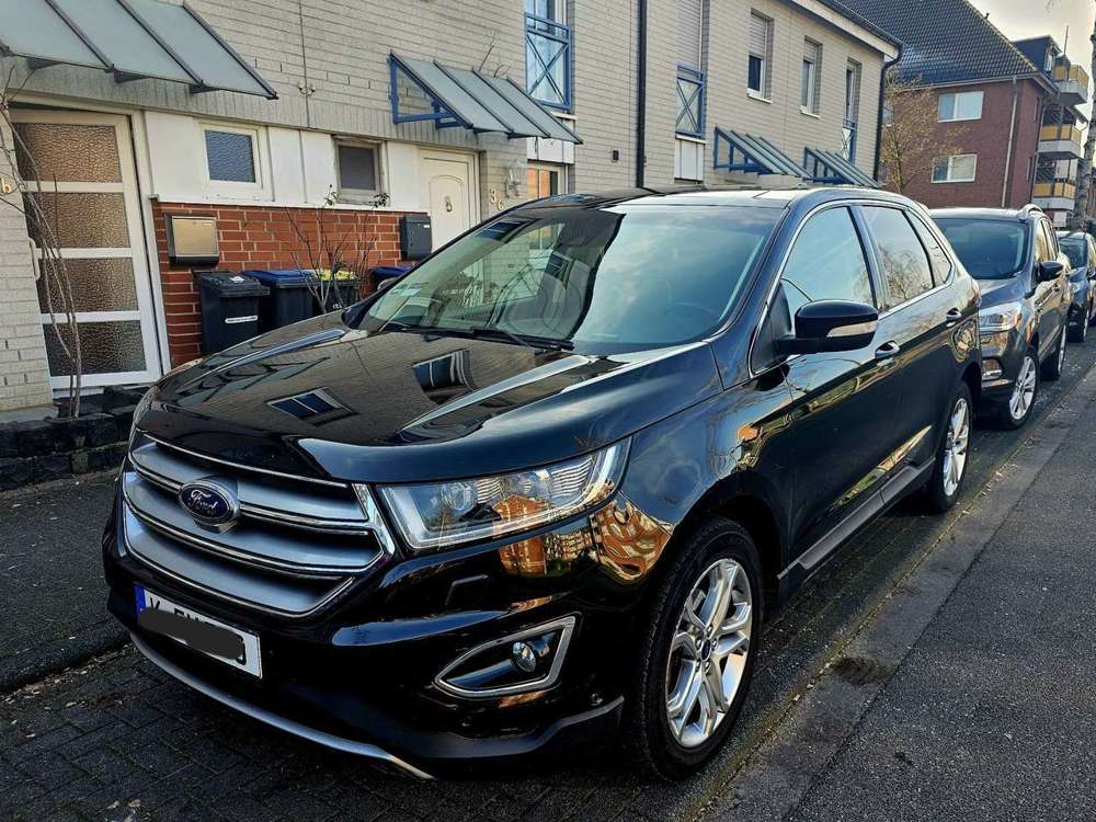 Ford Edge Titanium 4x4 Bi-Turbo