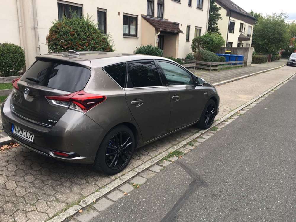 Toyota Auris 1.8 VVT-i Hybrid Automatik Edition S+